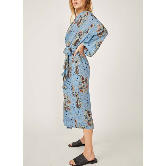 🎉LAST CHANCE🎉 NWT Free People Gigi Robe / Denim Combo - Picture 3 of 6